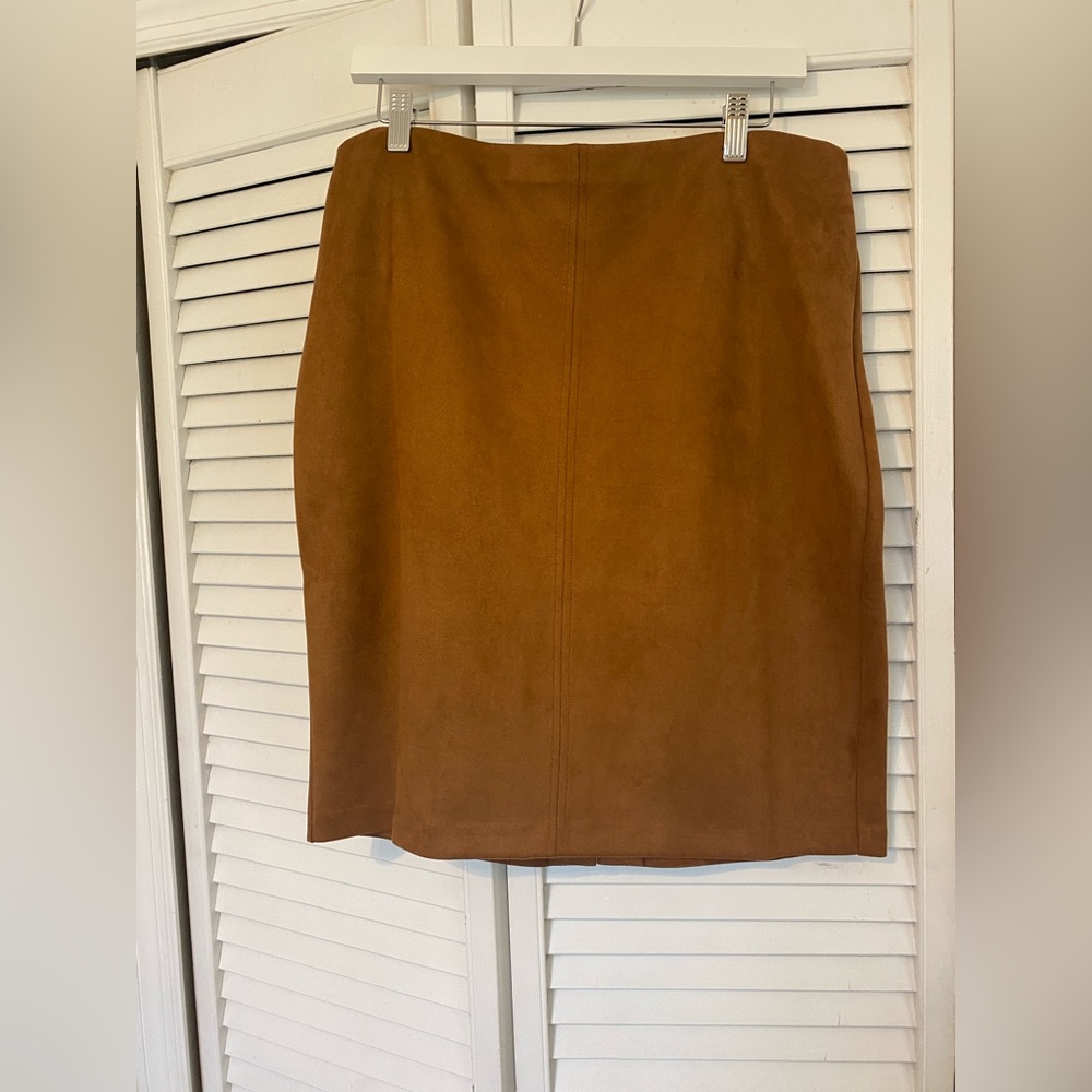 NYCC Elegant Brown Suede Skirt size L